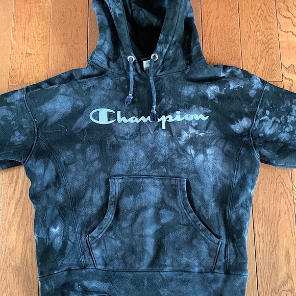 Black and white champion hoodie - Picture 1 of 3